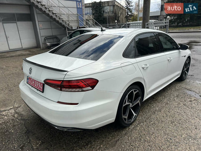 Белый Фольксваген Пассат, объемом двигателя 2 л и пробегом 51 тыс. км за 23750 $, фото 4 на Automoto.ua