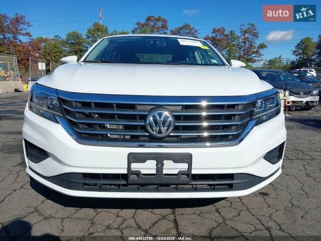 Белый Фольксваген Пассат, объемом двигателя 2 л и пробегом 42 тыс. км за 11355 $, фото 1 на Automoto.ua