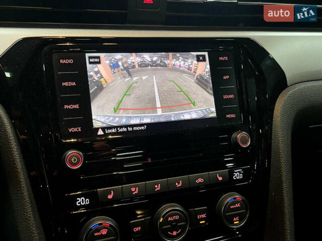 Білий Фольксваген Пассат, об'ємом двигуна 1.98 л та пробігом 72 тис. км за 21000 $, фото 51 на Automoto.ua