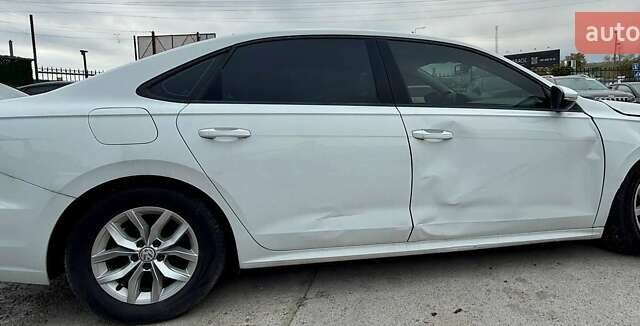 Белый Фольксваген Пассат, объемом двигателя 2 л и пробегом 123 тыс. км за 7600 $, фото 11 на Automoto.ua