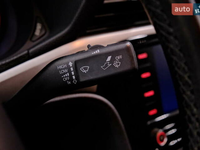 Білий Фольксваген Пассат, об'ємом двигуна 2 л та пробігом 165 тис. км за 16900 $, фото 21 на Automoto.ua