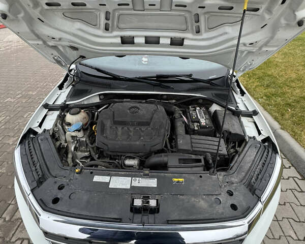 Білий Фольксваген Пассат, об'ємом двигуна 1.98 л та пробігом 120 тис. км за 18800 $, фото 23 на Automoto.ua