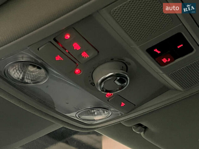 Білий Фольксваген Пассат, об'ємом двигуна 1.98 л та пробігом 72 тис. км за 21000 $, фото 30 на Automoto.ua