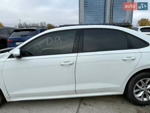 Белый Фольксваген Пассат, объемом двигателя 2 л и пробегом 123 тыс. км за 7600 $, фото 8 на Automoto.ua