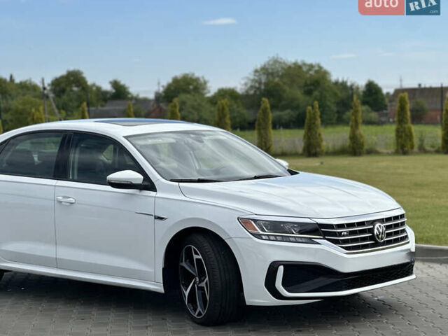 Білий Фольксваген Пассат, об'ємом двигуна 1.98 л та пробігом 70 тис. км за 19500 $, фото 11 на Automoto.ua