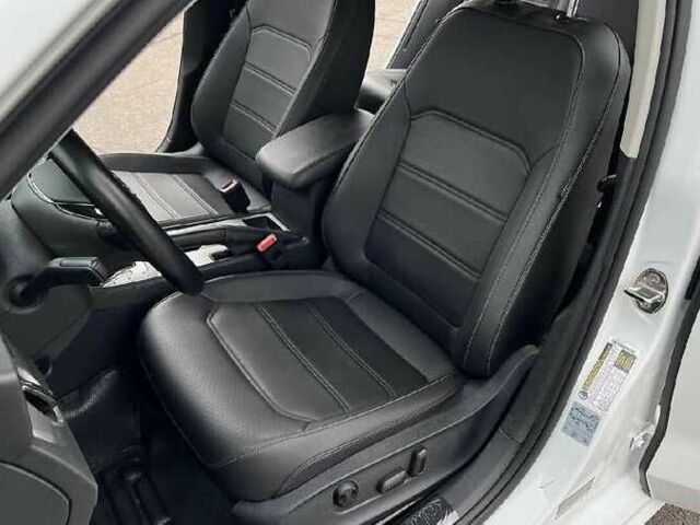 Белый Фольксваген Пассат, объемом двигателя 2 л и пробегом 45 тыс. км за 16800 $, фото 2 на Automoto.ua