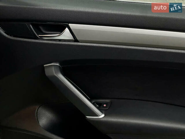 Білий Фольксваген Пассат, об'ємом двигуна 1.98 л та пробігом 72 тис. км за 21000 $, фото 38 на Automoto.ua