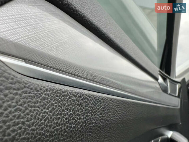 Белый Фольксваген Пассат, объемом двигателя 1.97 л и пробегом 176 тыс. км за 25599 $, фото 31 на Automoto.ua