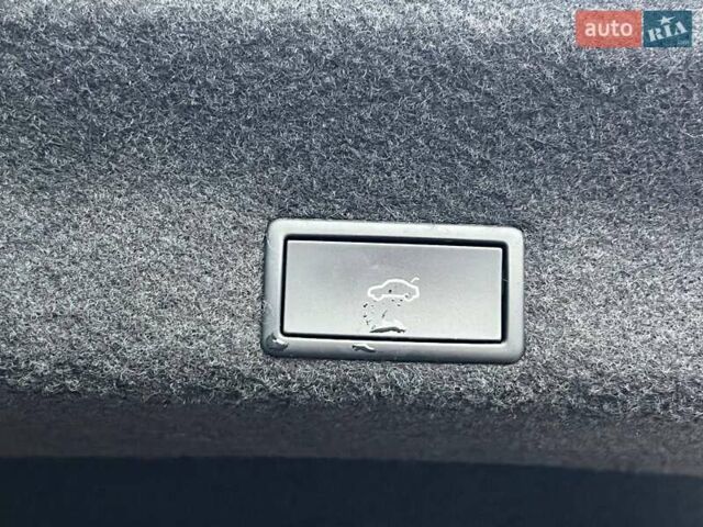 Білий Фольксваген Пассат, об'ємом двигуна 2 л та пробігом 87 тис. км за 35000 $, фото 31 на Automoto.ua