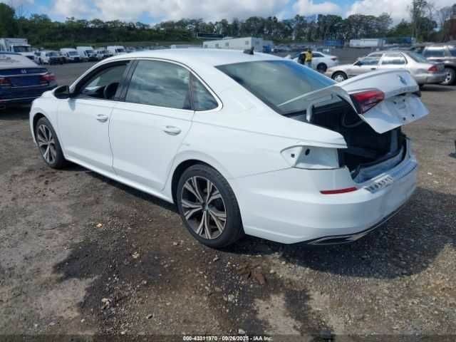 Фольксваген Пассат 2021 в Ивано-Франковске на Automoto.ua Белый Фольксваген Пассат, объемом двигателя 2 л и пробегом 43 тыс. км за 4500 $, фото 2 на Automoto.ua