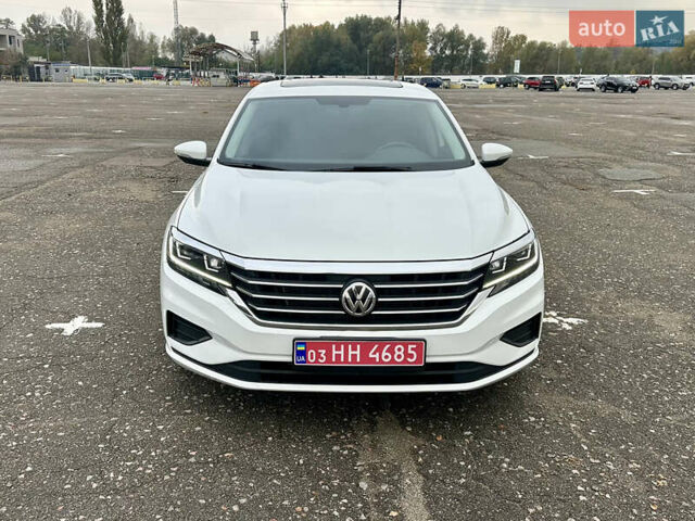 Білий Фольксваген Пассат, об'ємом двигуна 2 л та пробігом 105 тис. км за 16950 $, фото 17 на Automoto.ua