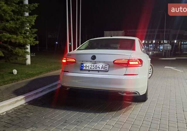 Білий Фольксваген Пассат, об'ємом двигуна 1.98 л та пробігом 51 тис. км за 19999 $, фото 3 на Automoto.ua
