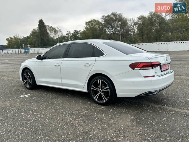 Белый Фольксваген Пассат, объемом двигателя 2 л и пробегом 105 тыс. км за 16700 $, фото 17 на Automoto.ua