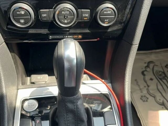 Білий Фольксваген Пассат, об'ємом двигуна 2 л та пробігом 124 тис. км за 11300 $, фото 11 на Automoto.ua