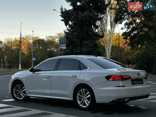 Белый Фольксваген Пассат, объемом двигателя 1.98 л и пробегом 140 тыс. км за 18999 $, фото 5 на Automoto.ua