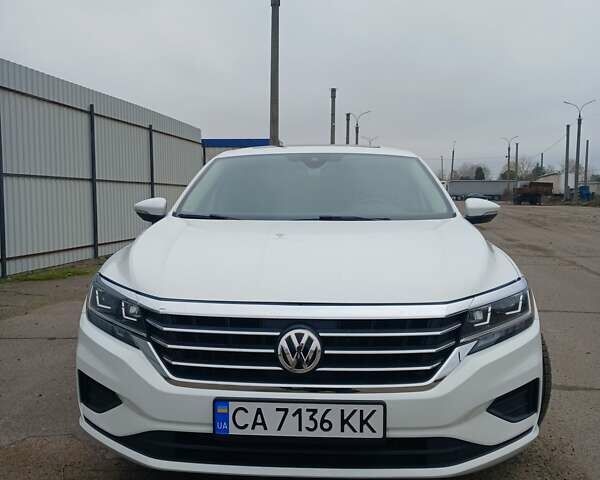 Белый Фольксваген Пассат, объемом двигателя 1.98 л и пробегом 112 тыс. км за 20800 $, фото 5 на Automoto.ua