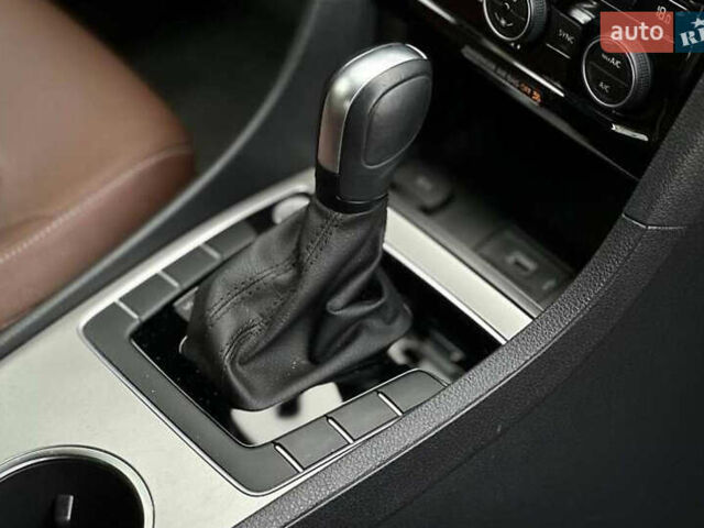 Белый Фольксваген Пассат, объемом двигателя 1.98 л и пробегом 51 тыс. км за 27999 $, фото 10 на Automoto.ua