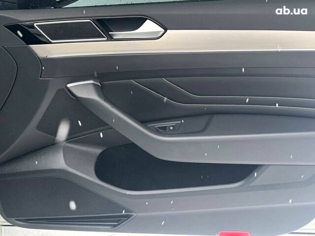 Белый Фольксваген Пассат, объемом двигателя 2 л и пробегом 90 тыс. км за 29990 $, фото 35 на Automoto.ua