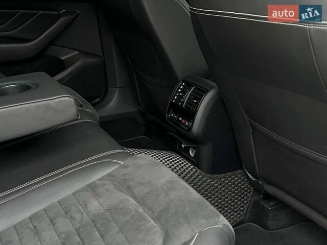 Білий Фольксваген Пассат, об'ємом двигуна 2 л та пробігом 87 тис. км за 35000 $, фото 24 на Automoto.ua