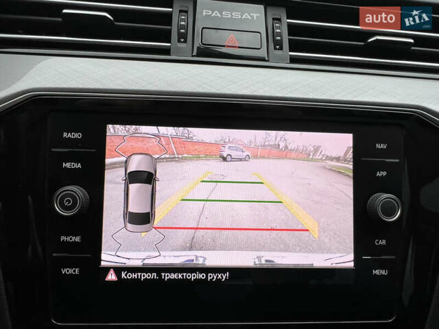 Белый Фольксваген Пассат, объемом двигателя 1.97 л и пробегом 176 тыс. км за 25599 $, фото 42 на Automoto.ua