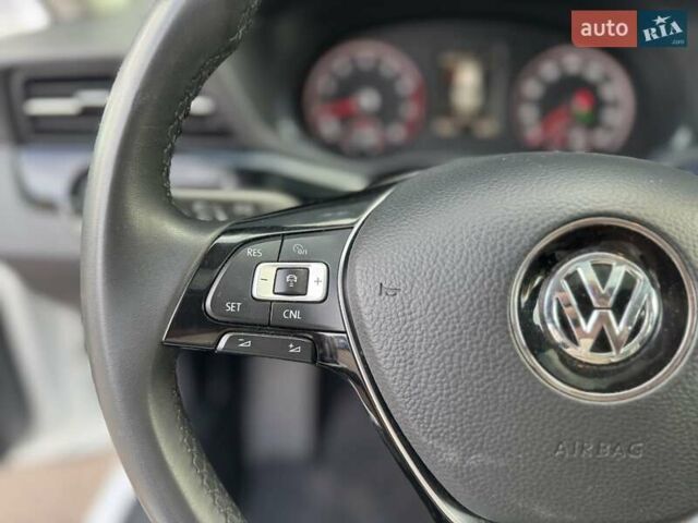 Белый Фольксваген Пассат, объемом двигателя 2 л и пробегом 51 тыс. км за 20900 $, фото 24 на Automoto.ua