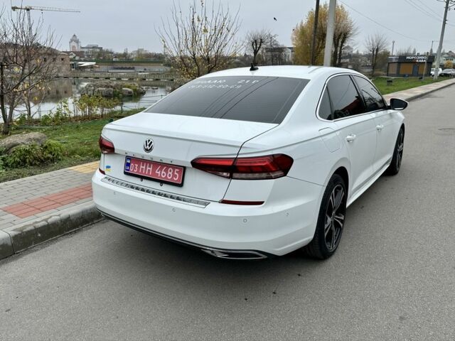 Белый Фольксваген Пассат, объемом двигателя 2 л и пробегом 105 тыс. км за 16700 $, фото 2 на Automoto.ua