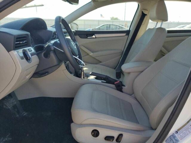 Белый Фольксваген Пассат, объемом двигателя 2 л и пробегом 67 тыс. км за 12050 $, фото 6 на Automoto.ua