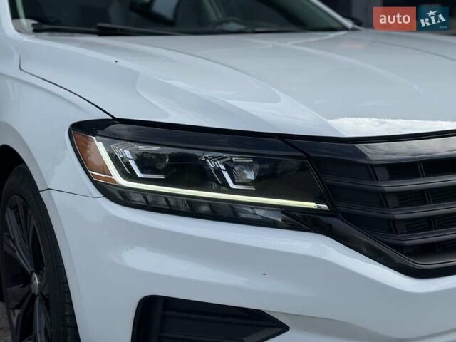 Белый Фольксваген Пассат, объемом двигателя 2 л и пробегом 51 тыс. км за 20900 $, фото 3 на Automoto.ua