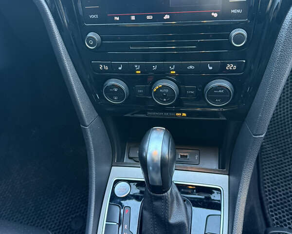 Белый Фольксваген Пассат, объемом двигателя 1.98 л и пробегом 199 тыс. км за 18200 $, фото 22 на Automoto.ua