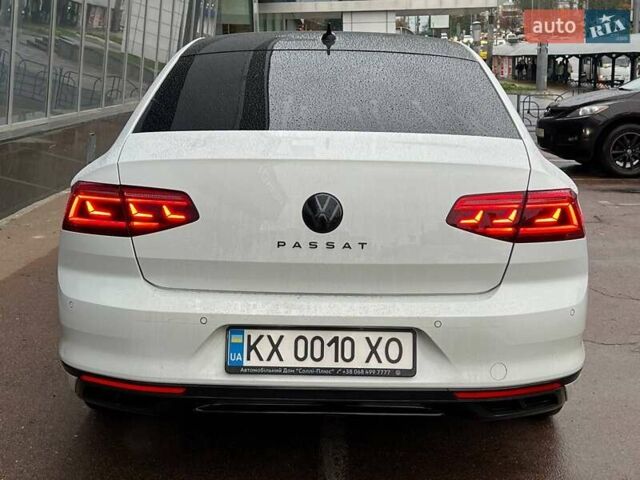 Білий Фольксваген Пассат, об'ємом двигуна 2 л та пробігом 87 тис. км за 35000 $, фото 5 на Automoto.ua
