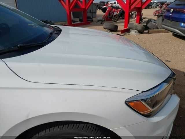 Фольксваген Пассат 2021 в Львове на Automoto.ua Белый Фольксваген Пассат, объемом двигателя 0 л и пробегом 76 тыс. км за 4000 $, фото 5 на Automoto.ua