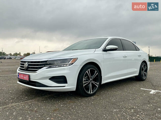 Белый Фольксваген Пассат, объемом двигателя 2 л и пробегом 105 тыс. км за 16700 $, фото 10 на Automoto.ua