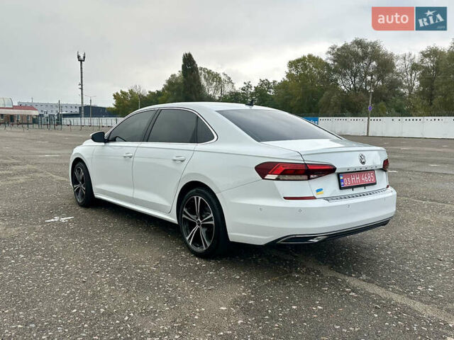 Білий Фольксваген Пассат, об'ємом двигуна 2 л та пробігом 105 тис. км за 16950 $, фото 8 на Automoto.ua