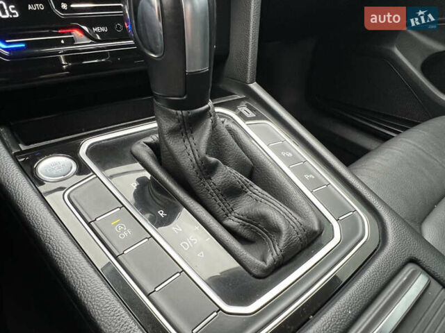 Белый Фольксваген Пассат, объемом двигателя 1.97 л и пробегом 176 тыс. км за 25599 $, фото 46 на Automoto.ua