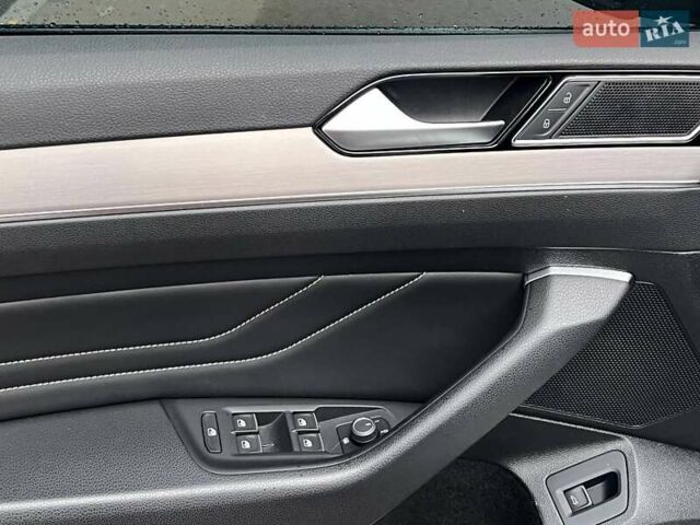 Білий Фольксваген Пассат, об'ємом двигуна 2 л та пробігом 87 тис. км за 35000 $, фото 15 на Automoto.ua