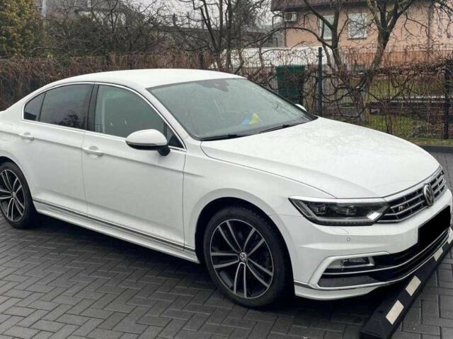 Белый Фольксваген Пассат, объемом двигателя 0 л и пробегом 76 тыс. км за 10300 $, фото 5 на Automoto.ua