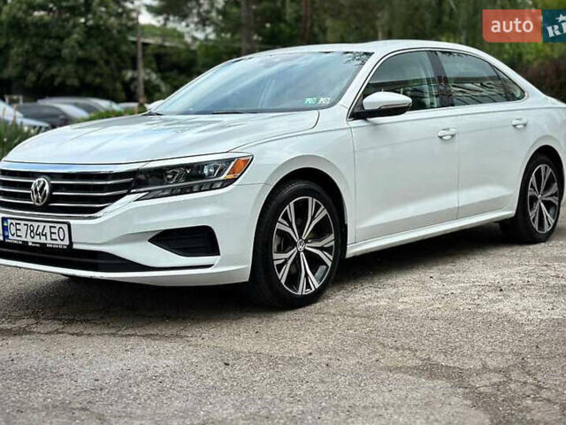 Белый Фольксваген Пассат, объемом двигателя 1.98 л и пробегом 51 тыс. км за 27999 $, фото 2 на Automoto.ua