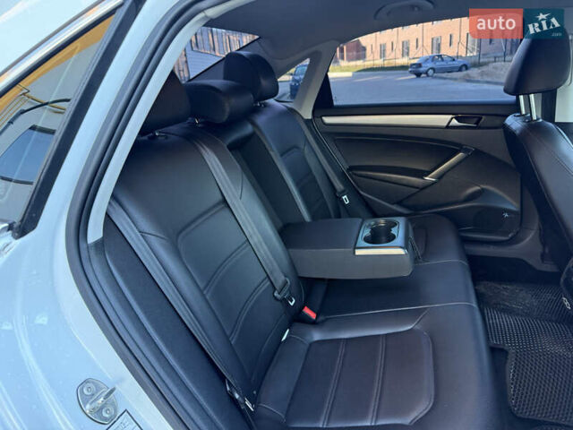 Белый Фольксваген Пассат, объемом двигателя 1.98 л и пробегом 199 тыс. км за 18200 $, фото 26 на Automoto.ua