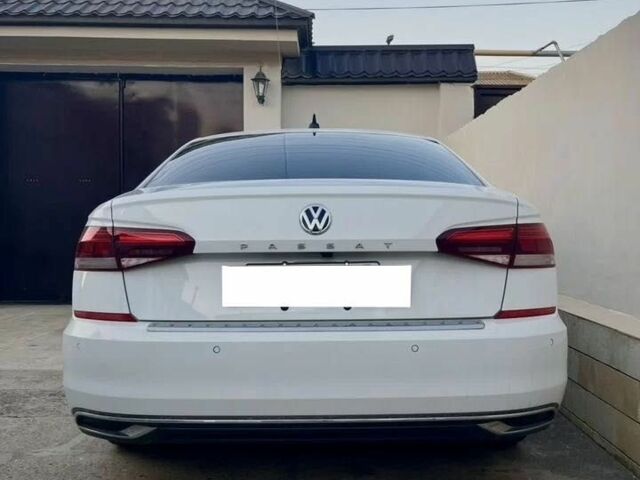 Білий Фольксваген Пассат, об'ємом двигуна 2 л та пробігом 124 тис. км за 11300 $, фото 13 на Automoto.ua