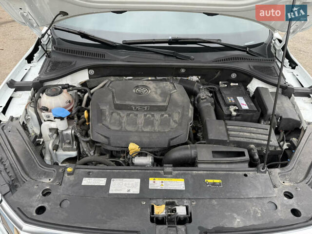 Белый Фольксваген Пассат, объемом двигателя 1.98 л и пробегом 106 тыс. км за 19000 $, фото 11 на Automoto.ua