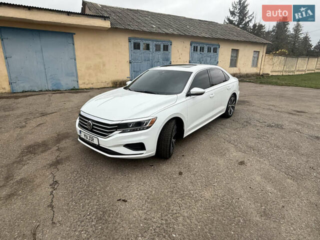 Белый Фольксваген Пассат, объемом двигателя 1.98 л и пробегом 106 тыс. км за 19000 $, фото 5 на Automoto.ua