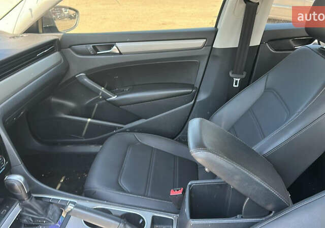 Белый Фольксваген Пассат, объемом двигателя 2 л и пробегом 114 тыс. км за 14999 $, фото 5 на Automoto.ua