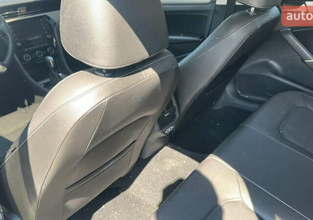 Белый Фольксваген Пассат, объемом двигателя 2 л и пробегом 114 тыс. км за 14999 $, фото 6 на Automoto.ua