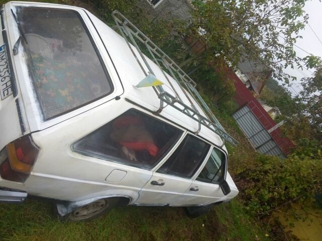 Белый Фольксваген Пассат, объемом двигателя 1.6 л и пробегом 550 тыс. км за 1100 $, фото 3 на Automoto.ua