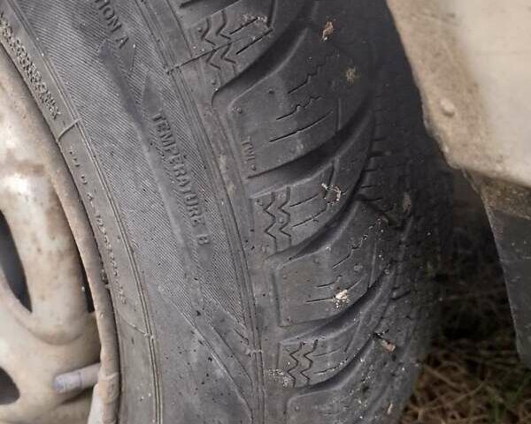 Белый Фольксваген Пассат, объемом двигателя 1.6 л и пробегом 550 тыс. км за 1100 $, фото 3 на Automoto.ua