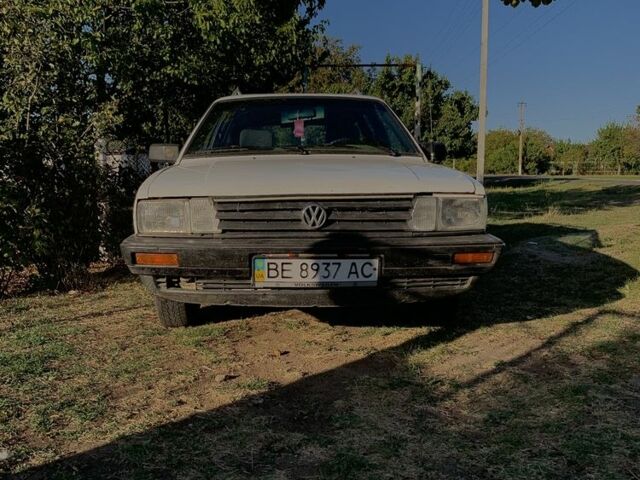 Білий Фольксваген Пассат, об'ємом двигуна 1.6 л та пробігом 100 тис. км за 1500 $, фото 5 на Automoto.ua