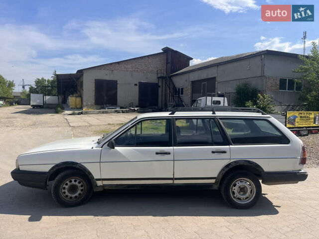 Белый Фольксваген Пассат, объемом двигателя 1.6 л и пробегом 285 тыс. км за 850 $, фото 7 на Automoto.ua