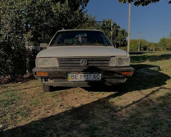 Белый Фольксваген Пассат, объемом двигателя 1.6 л и пробегом 100 тыс. км за 1500 $, фото 3 на Automoto.ua