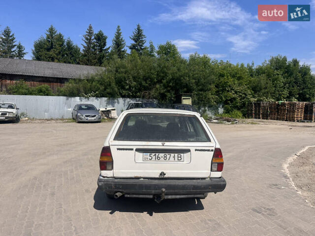 Белый Фольксваген Пассат, объемом двигателя 1.6 л и пробегом 285 тыс. км за 850 $, фото 5 на Automoto.ua