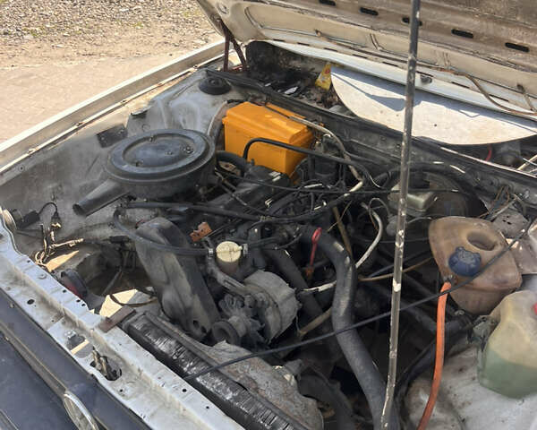 Белый Фольксваген Пассат, объемом двигателя 1.6 л и пробегом 285 тыс. км за 850 $, фото 16 на Automoto.ua